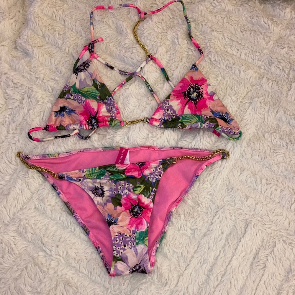 Victoria Secret XS bikini set